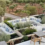 Apartment Panorama Updated With Infinity Pool *